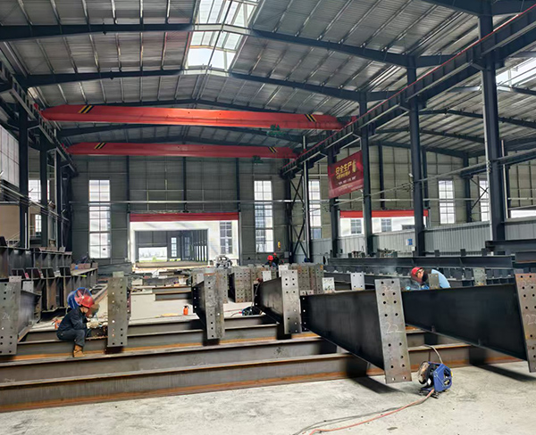 钢结构 ​پولات قۇرۇلما​