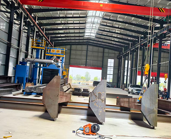 钢结构 ​پولات قۇرۇلما​