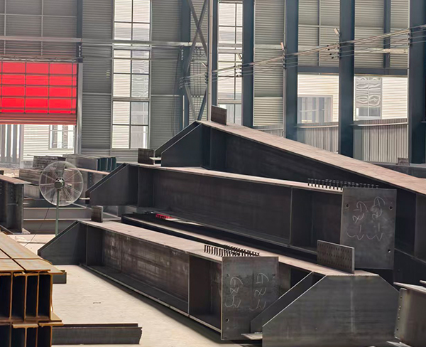 钢结构 ​پولات قۇرۇلما​