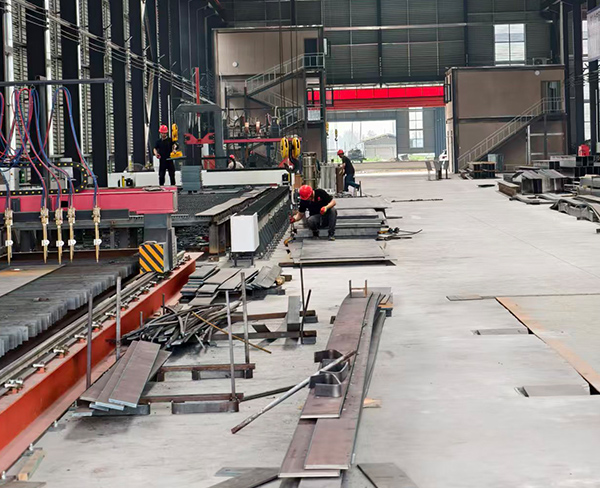 钢结构 ​پولات قۇرۇلما​